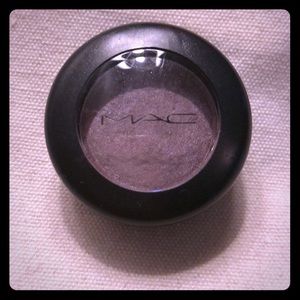 MAC Illegal Cargo Eyeshadow
